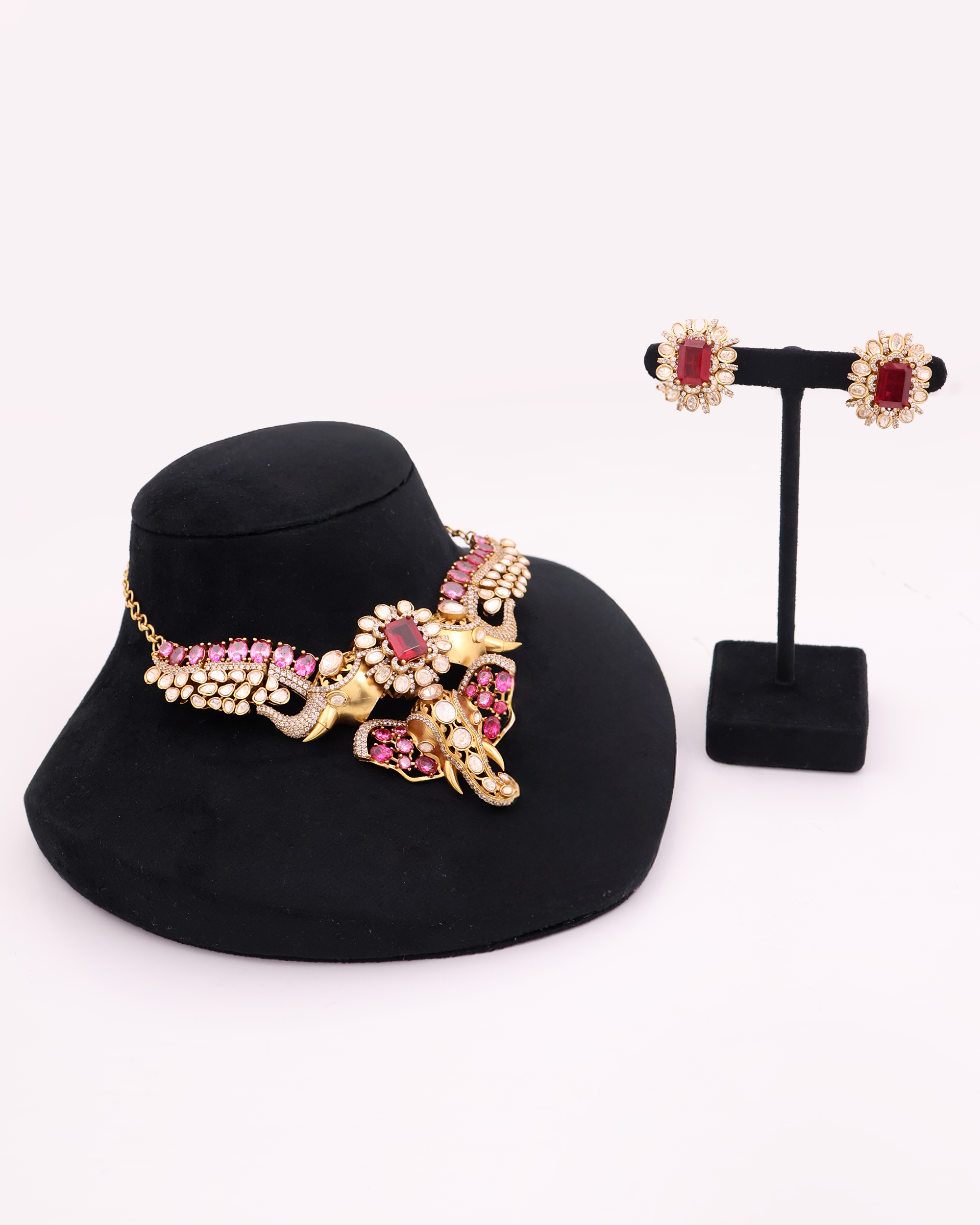 Rani Saheba Gajmukh Crest Necklace Set