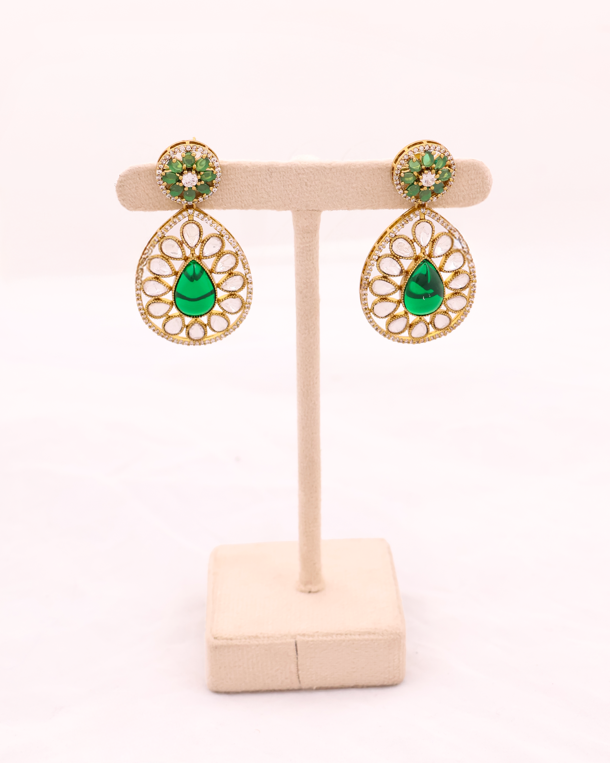 Emerlad Jaali noor teardrop collar Necklace set