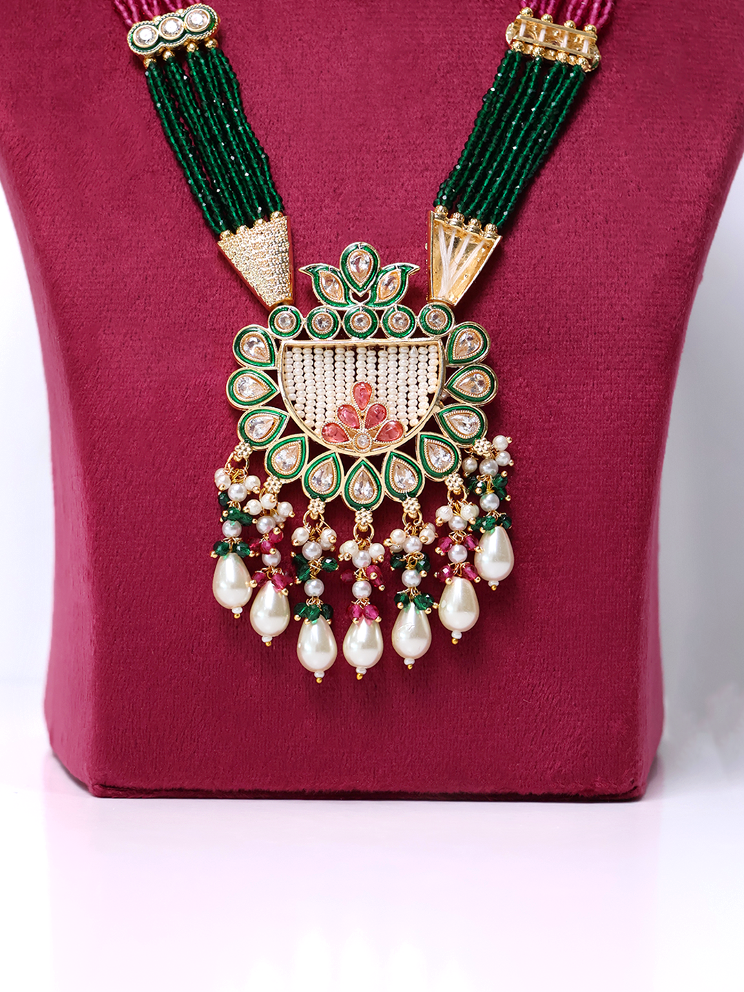 Palatial Grace Beaded Necklace with Ornate set
