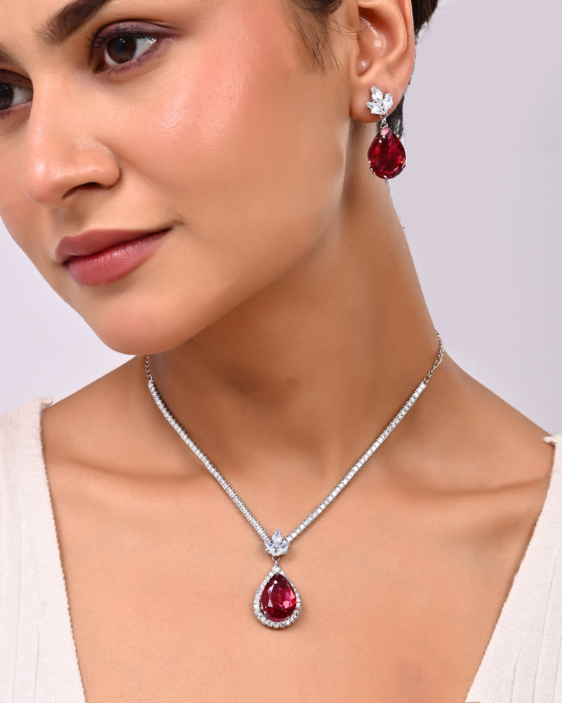 Gala Night Ruby Teardrop Crystal Pendant Set