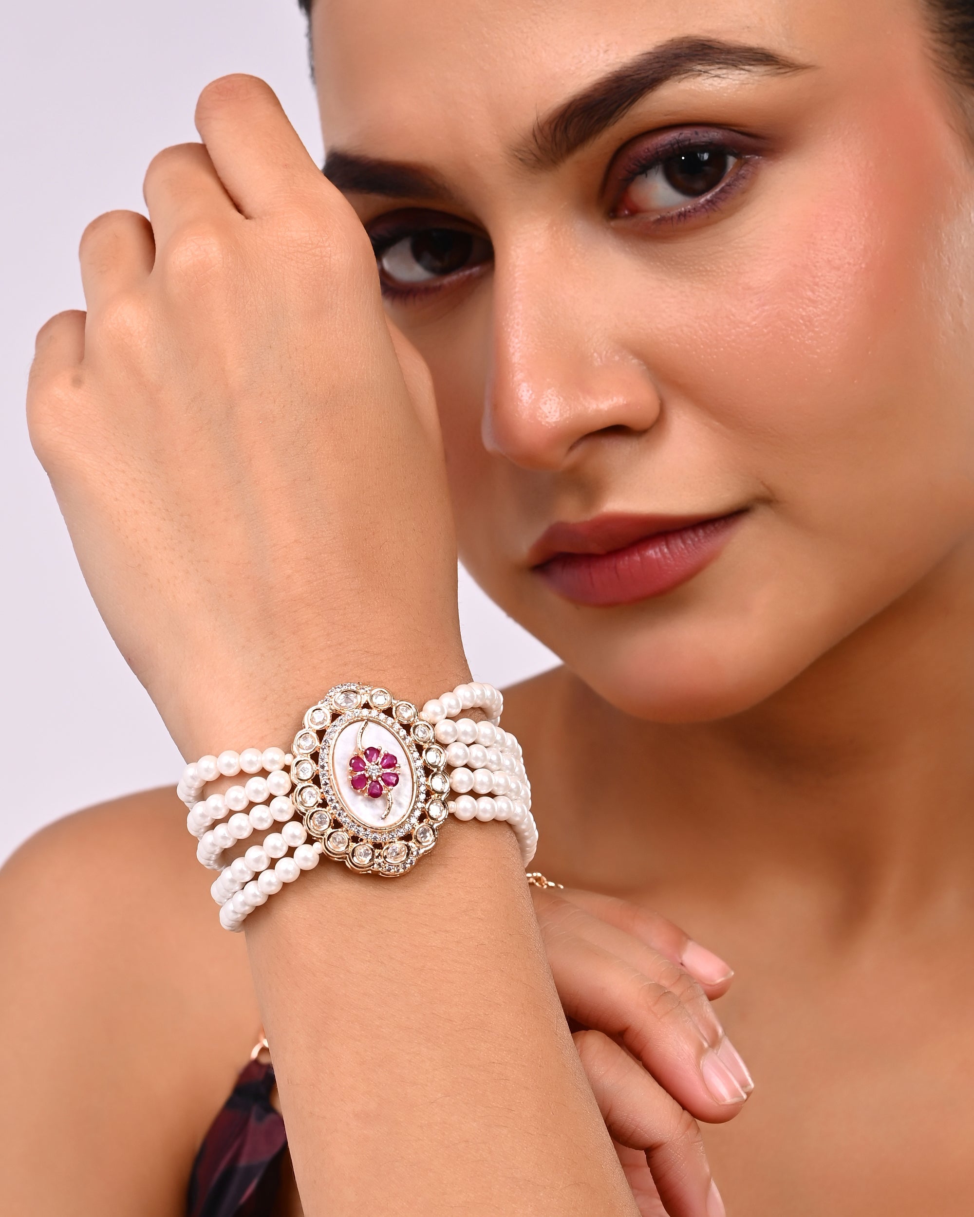 Mughal Bloom Empress Pearl Chain Bracelet