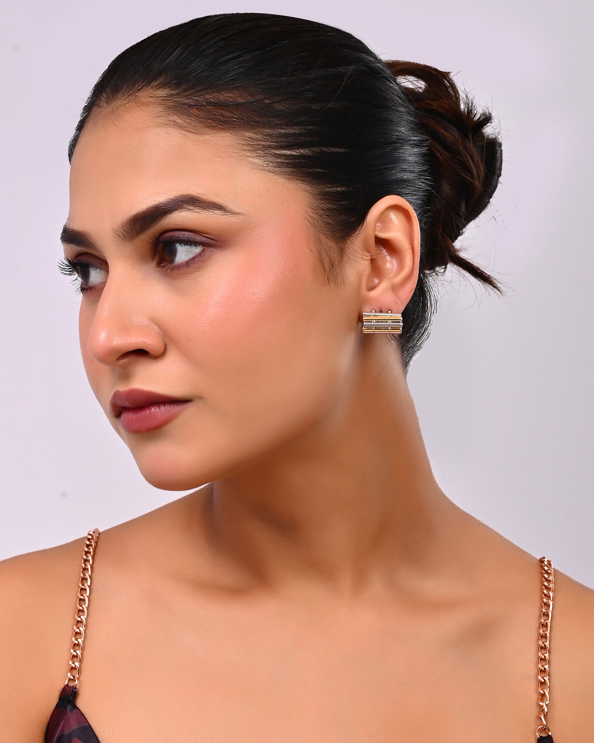 Regency Bi-Tone Ribbed Plaque Studs Earrings