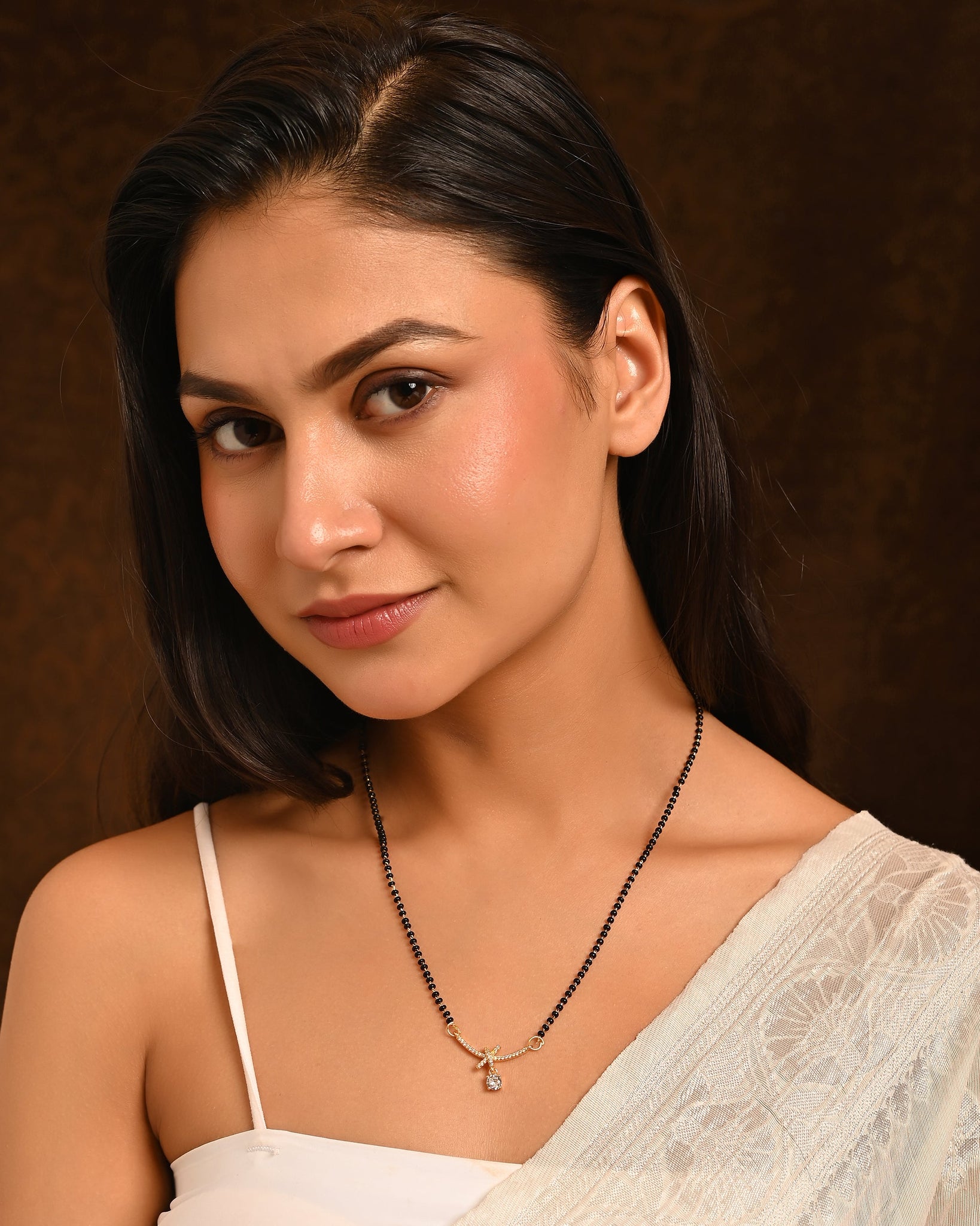Luster Bow Charm Chain Solitaire Mangalsutra