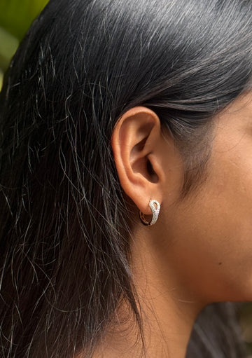 Oo Earrings