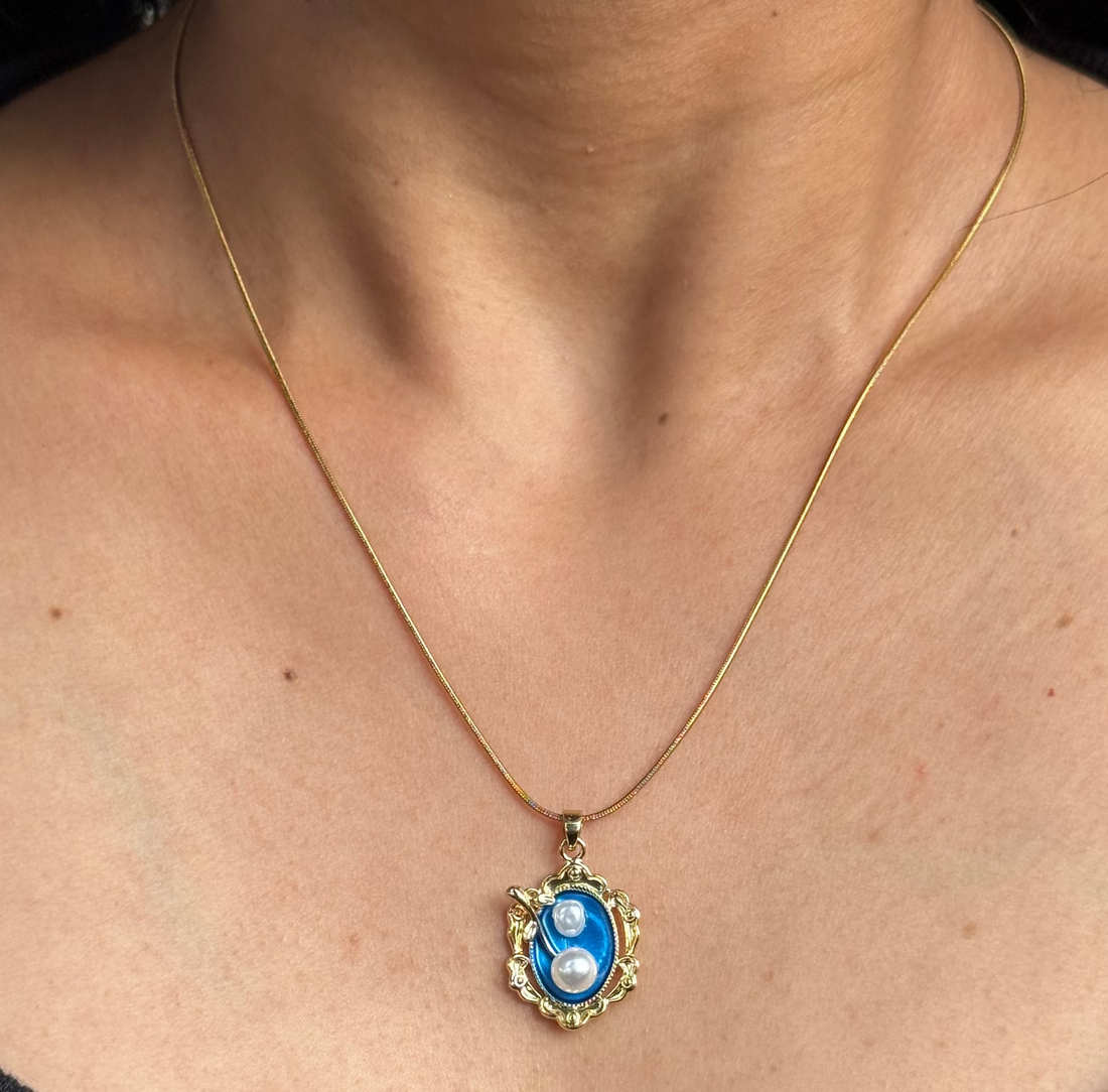 Frame Blue Pendant