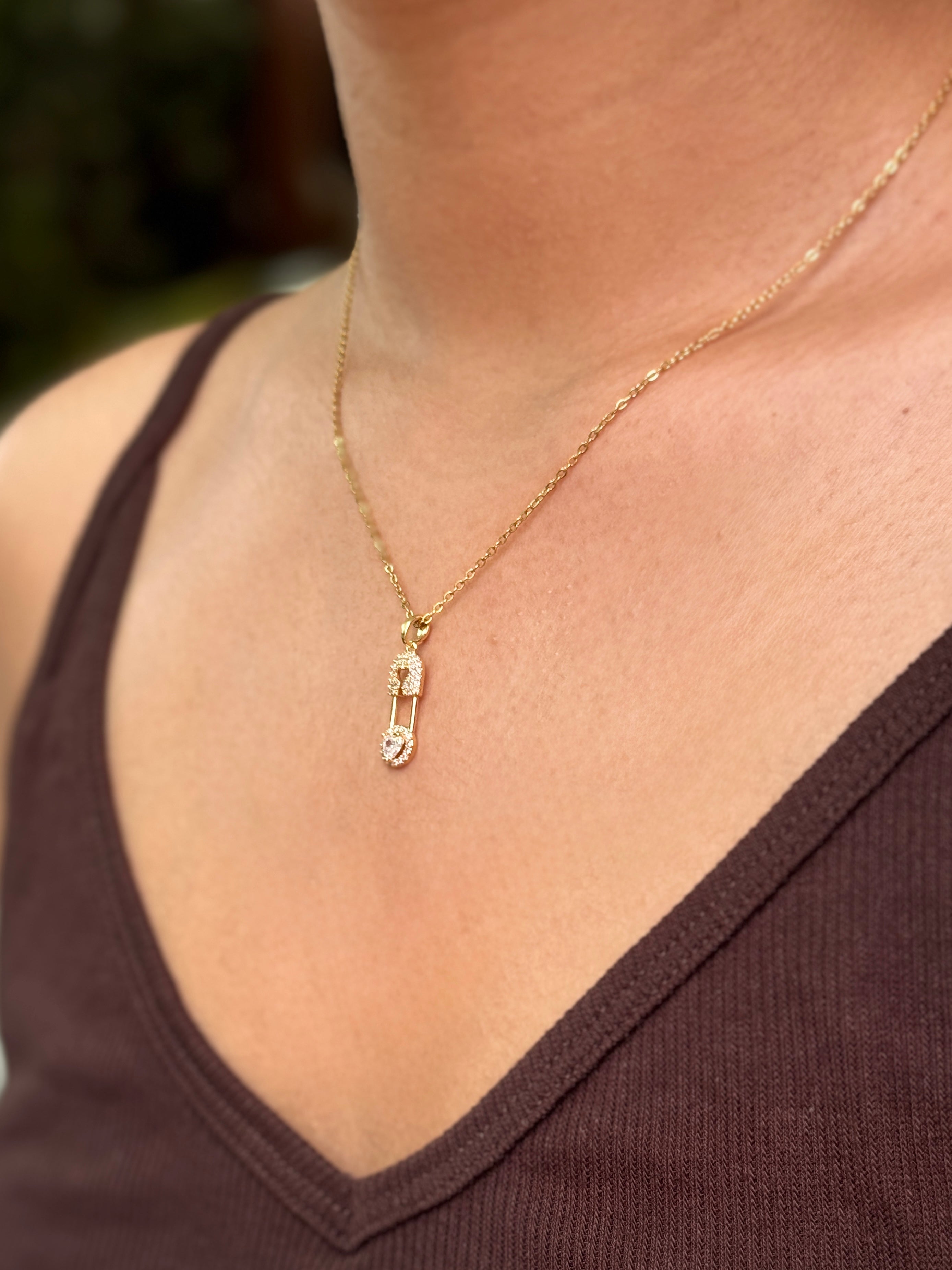 Safety pin Pendant
