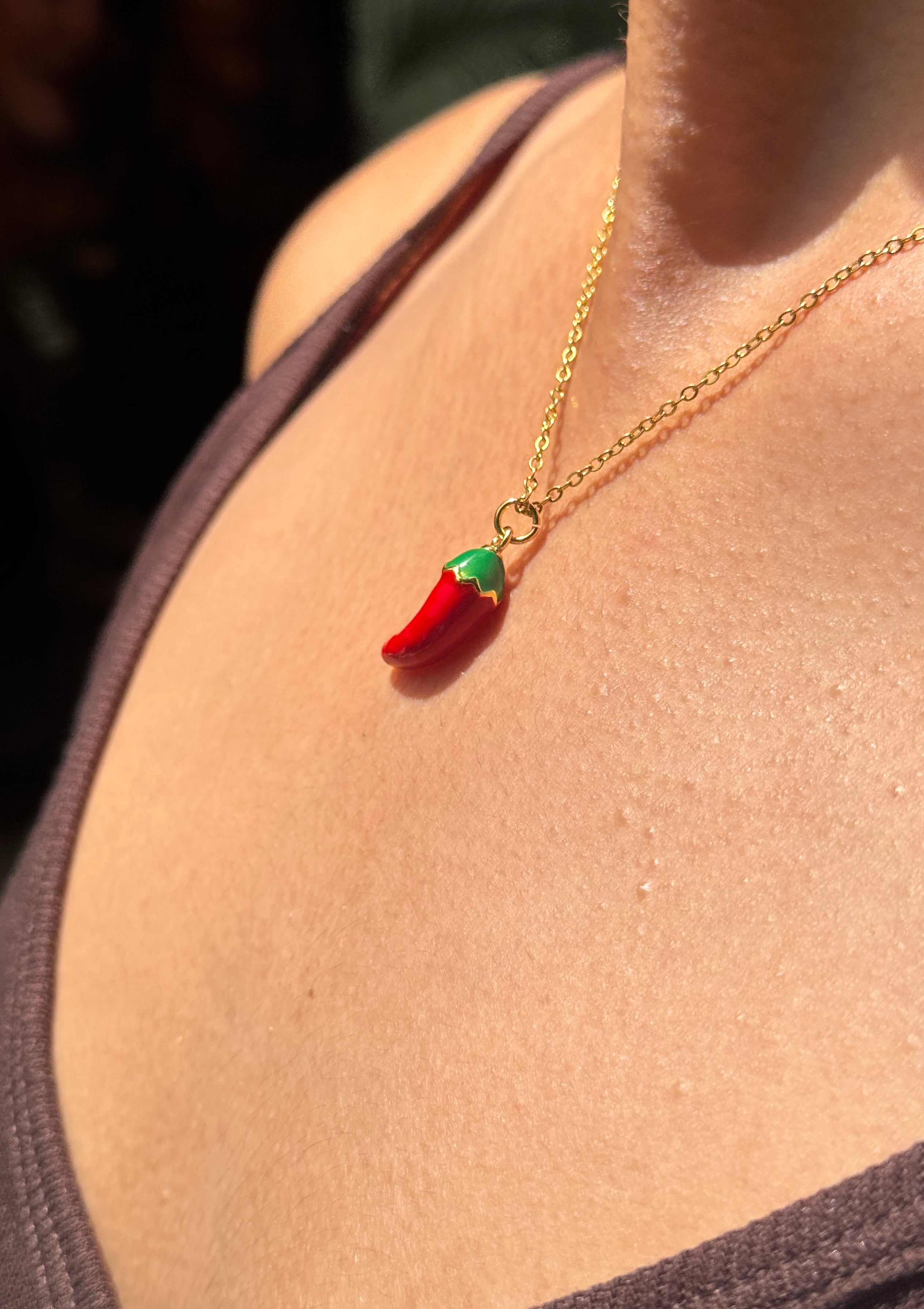 Mohabbat Hai Mirchi Pendant