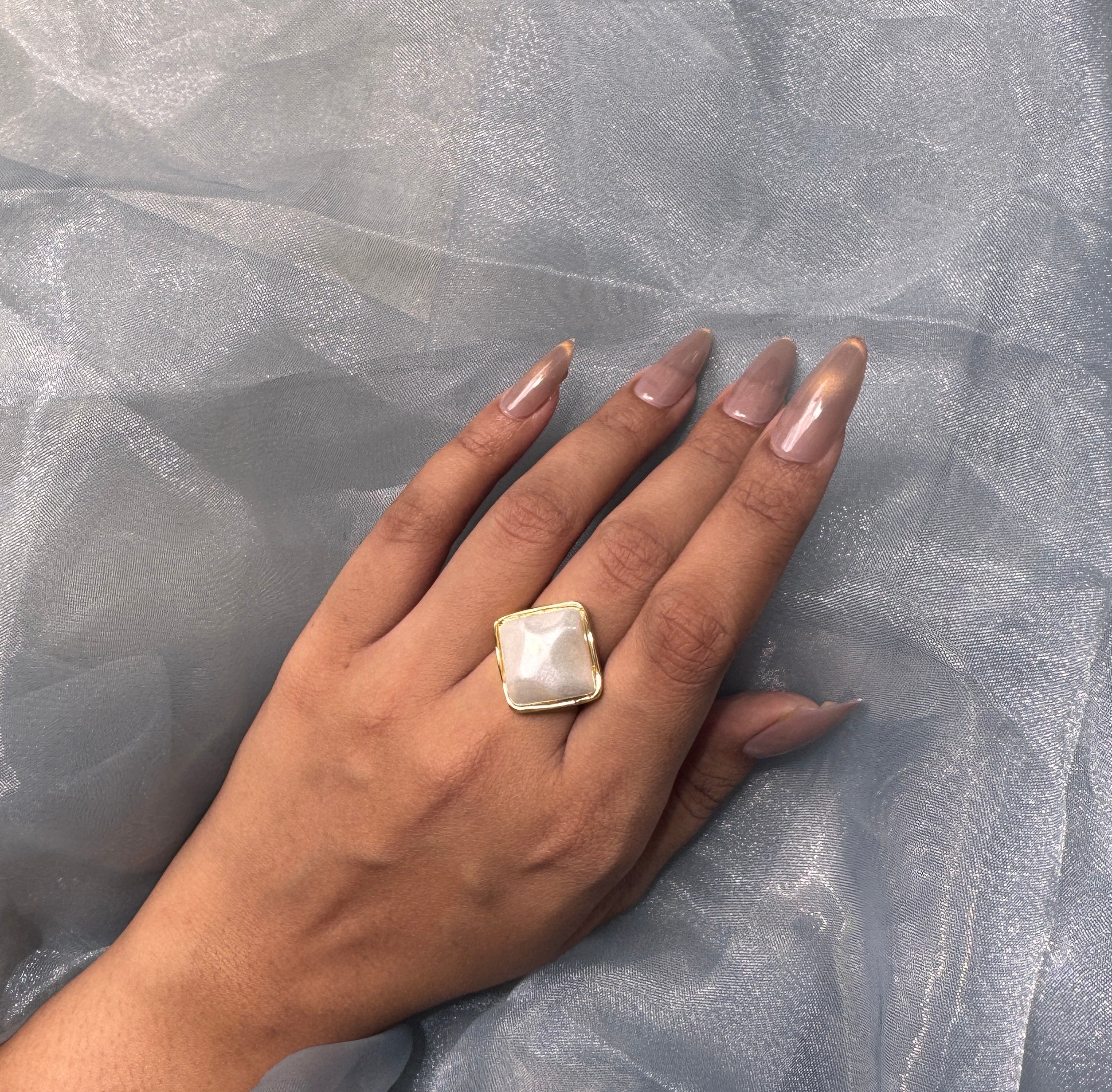 MOP Safed Ring