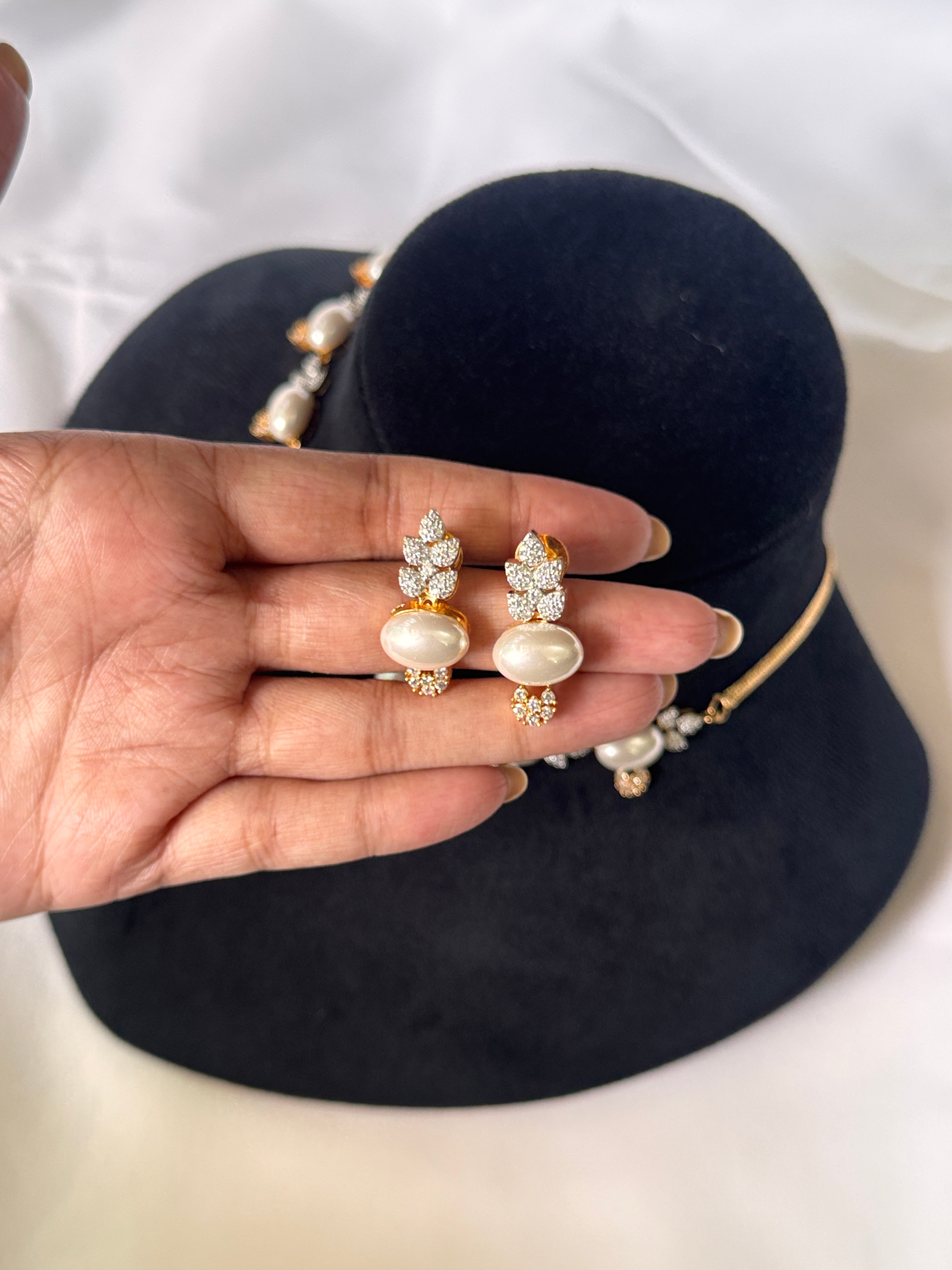 AD Necklace Set