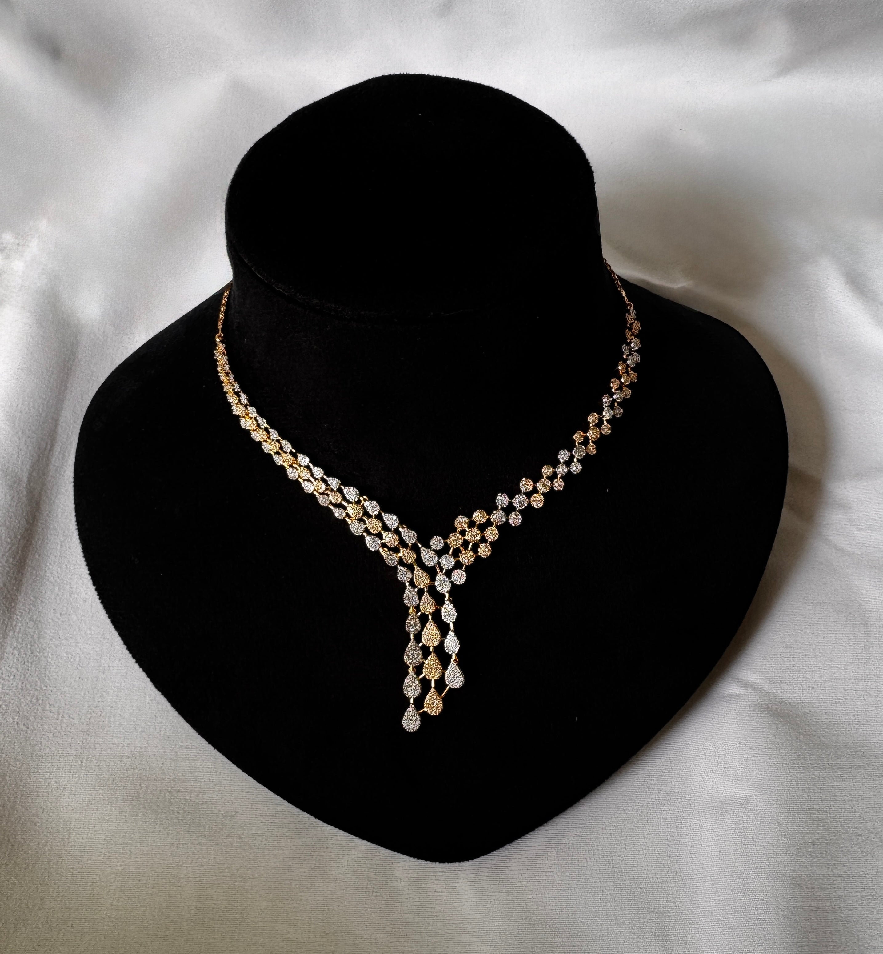 AD Necklace Set