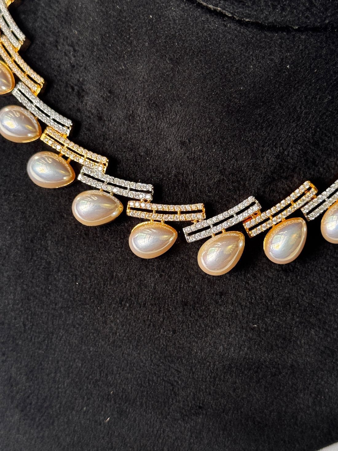 AD Necklace Set