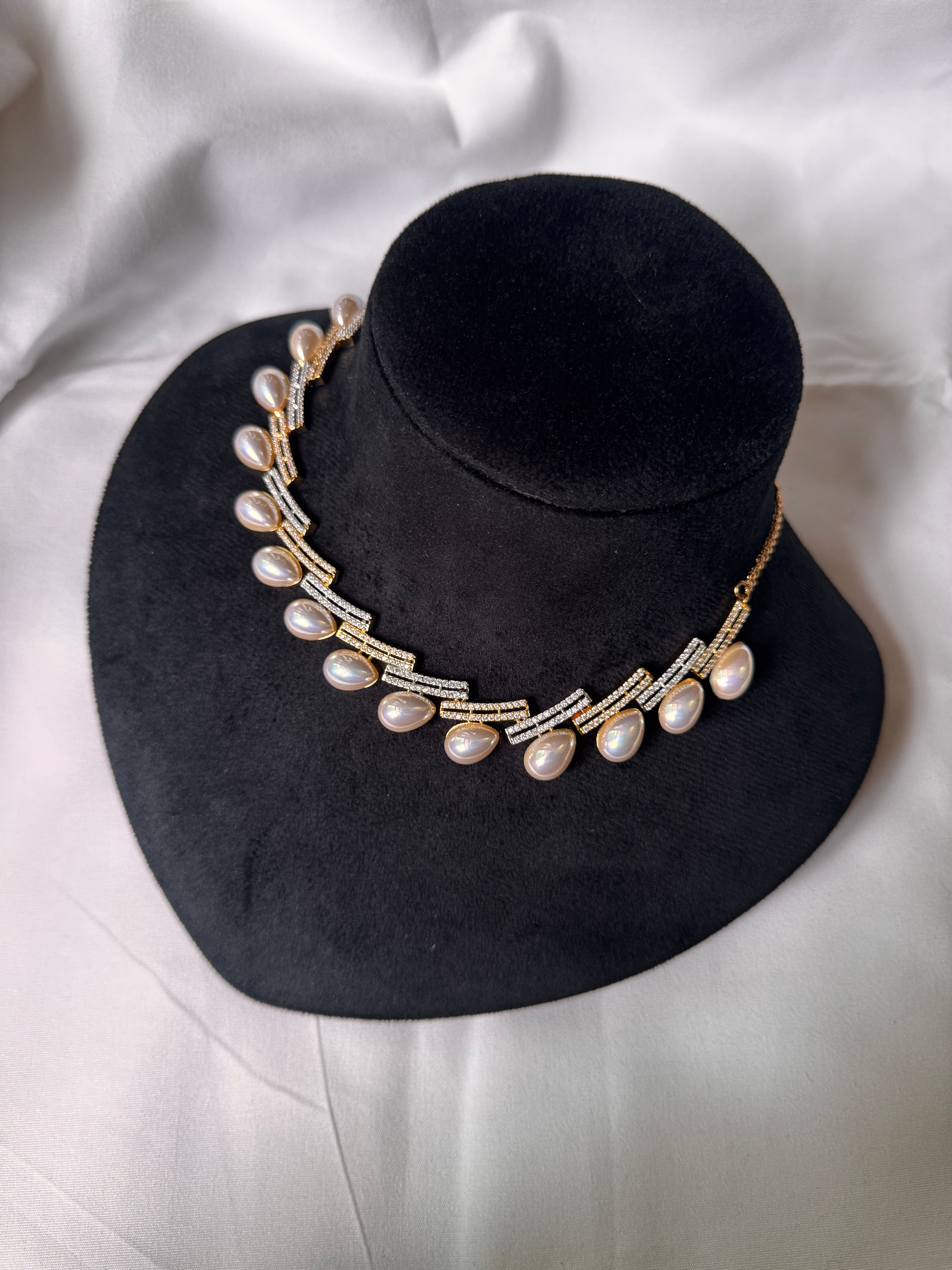 AD Necklace Set
