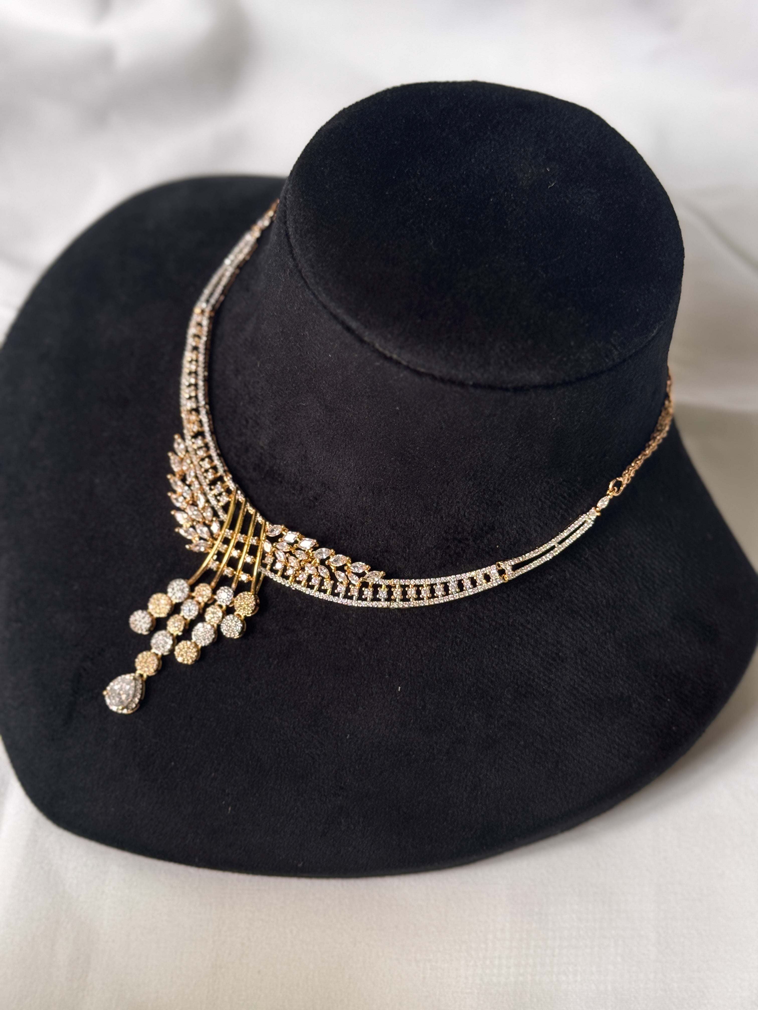 AD Necklace Set