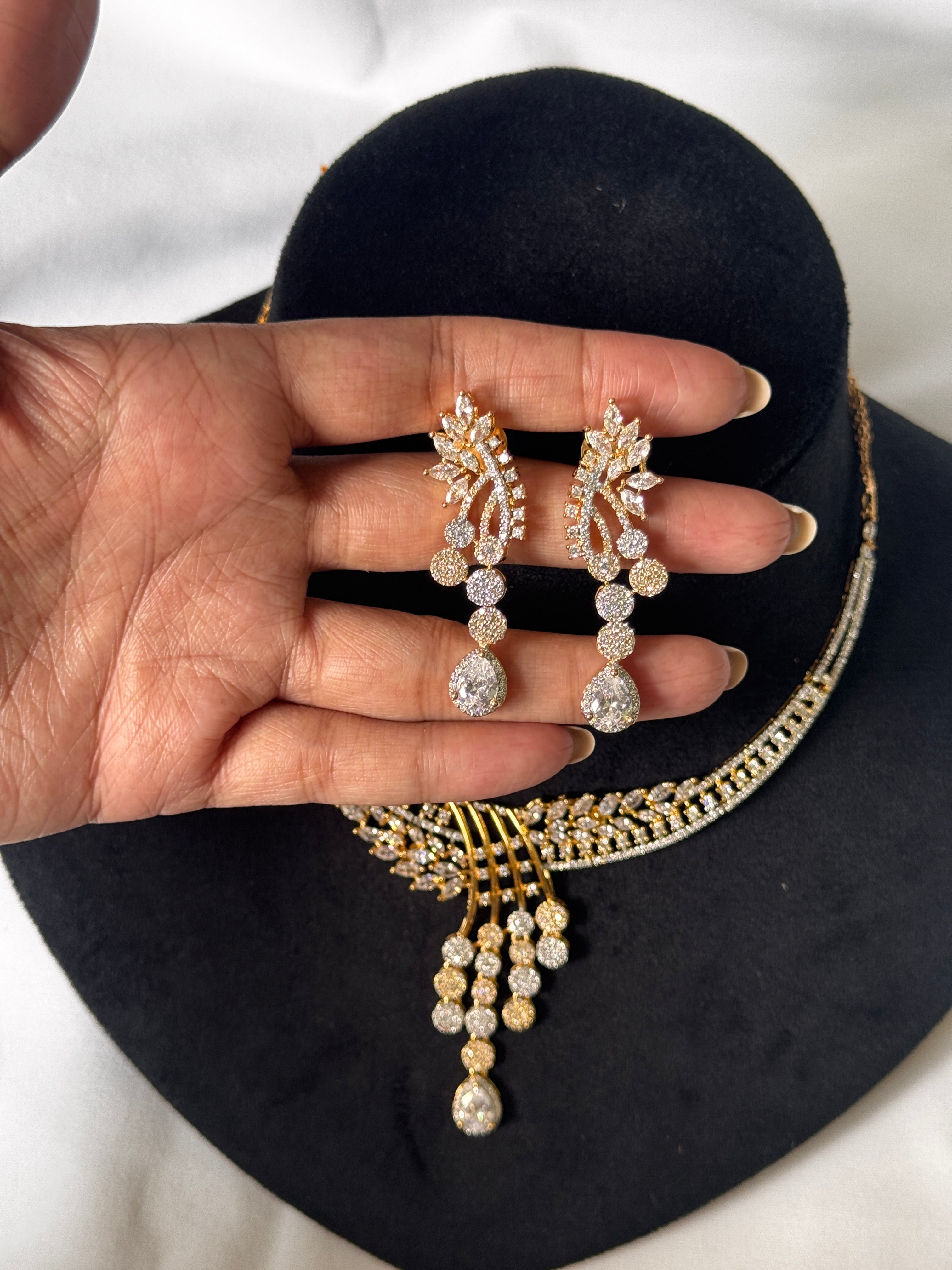 AD Necklace Set