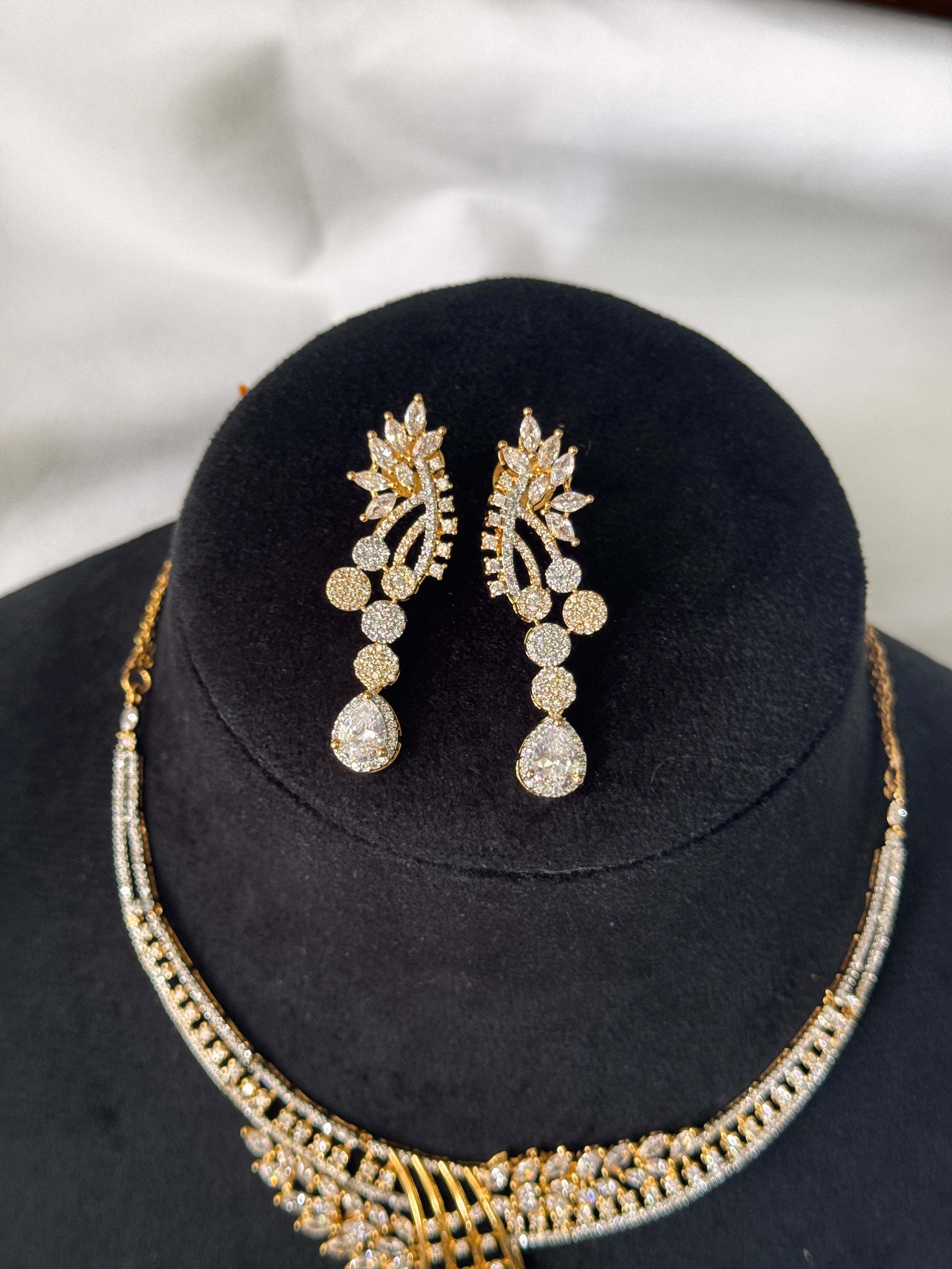 AD Necklace Set