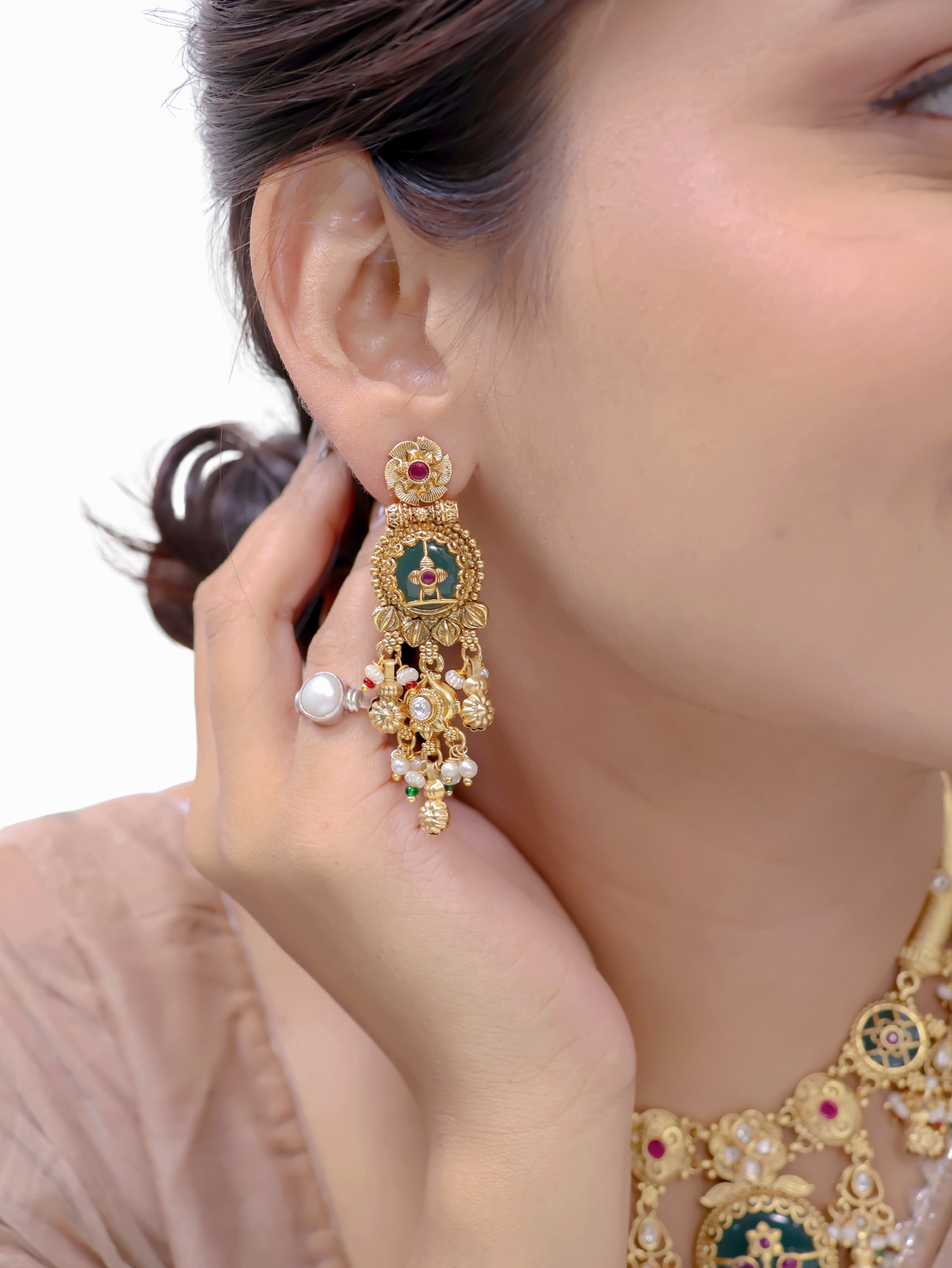 The Vastra Malachite Necklace Set