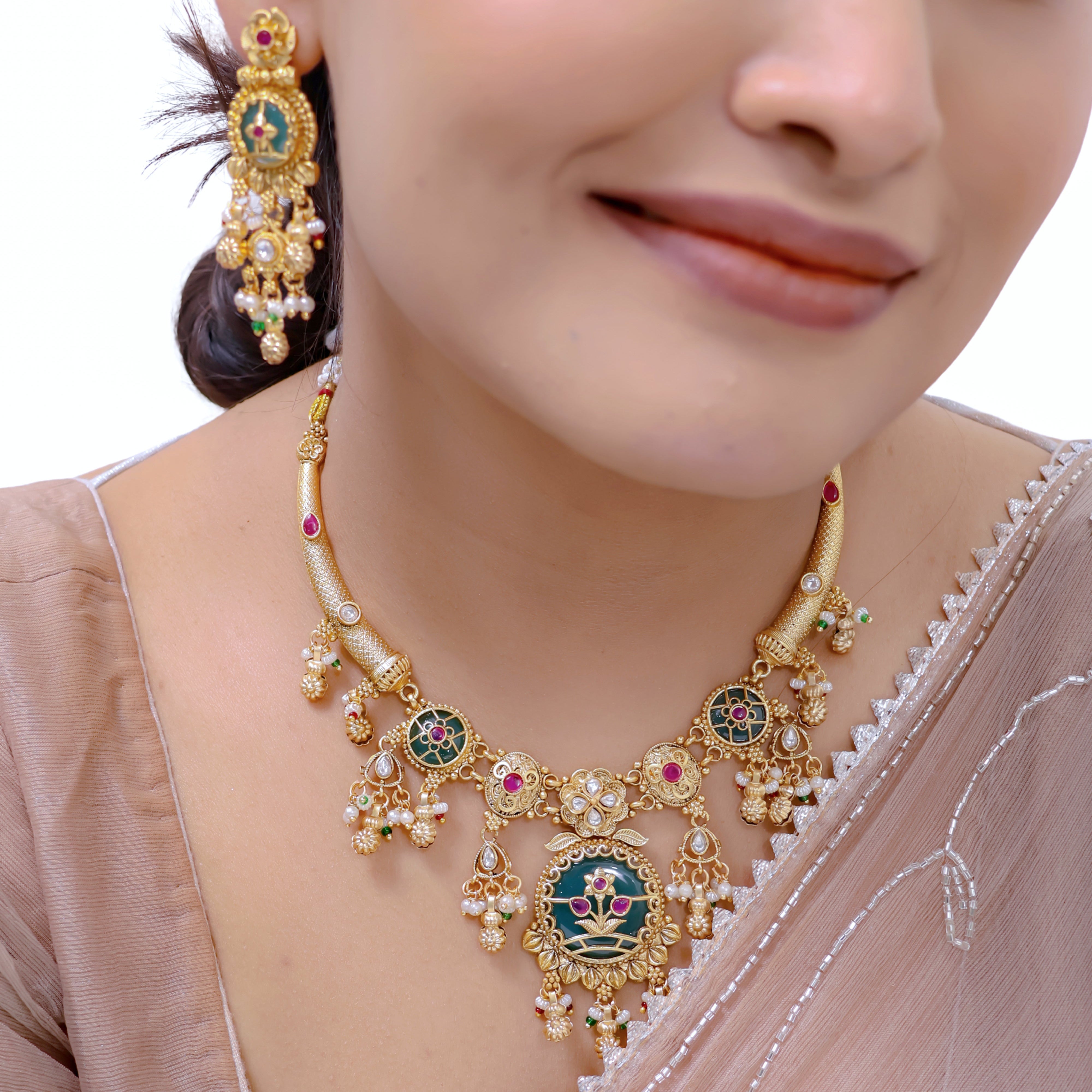 The Vastra Malachite Necklace Set