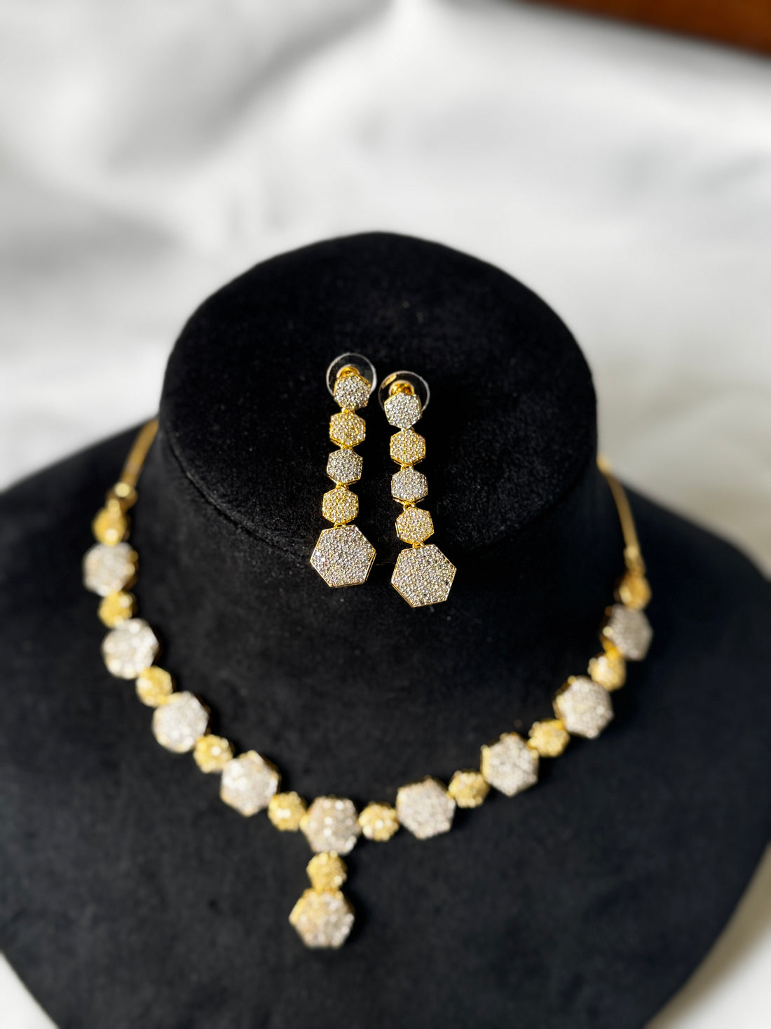 AD Necklace Set