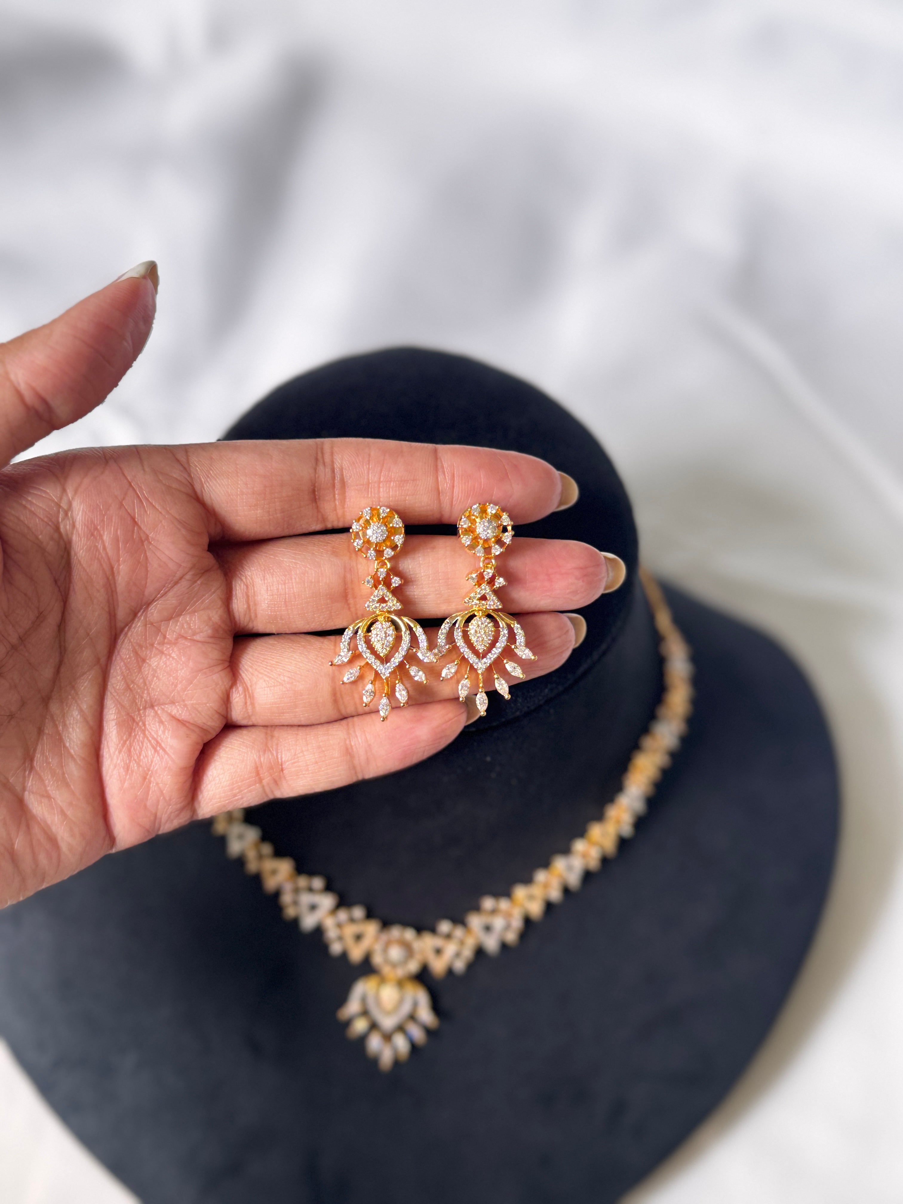 AD Necklace Set