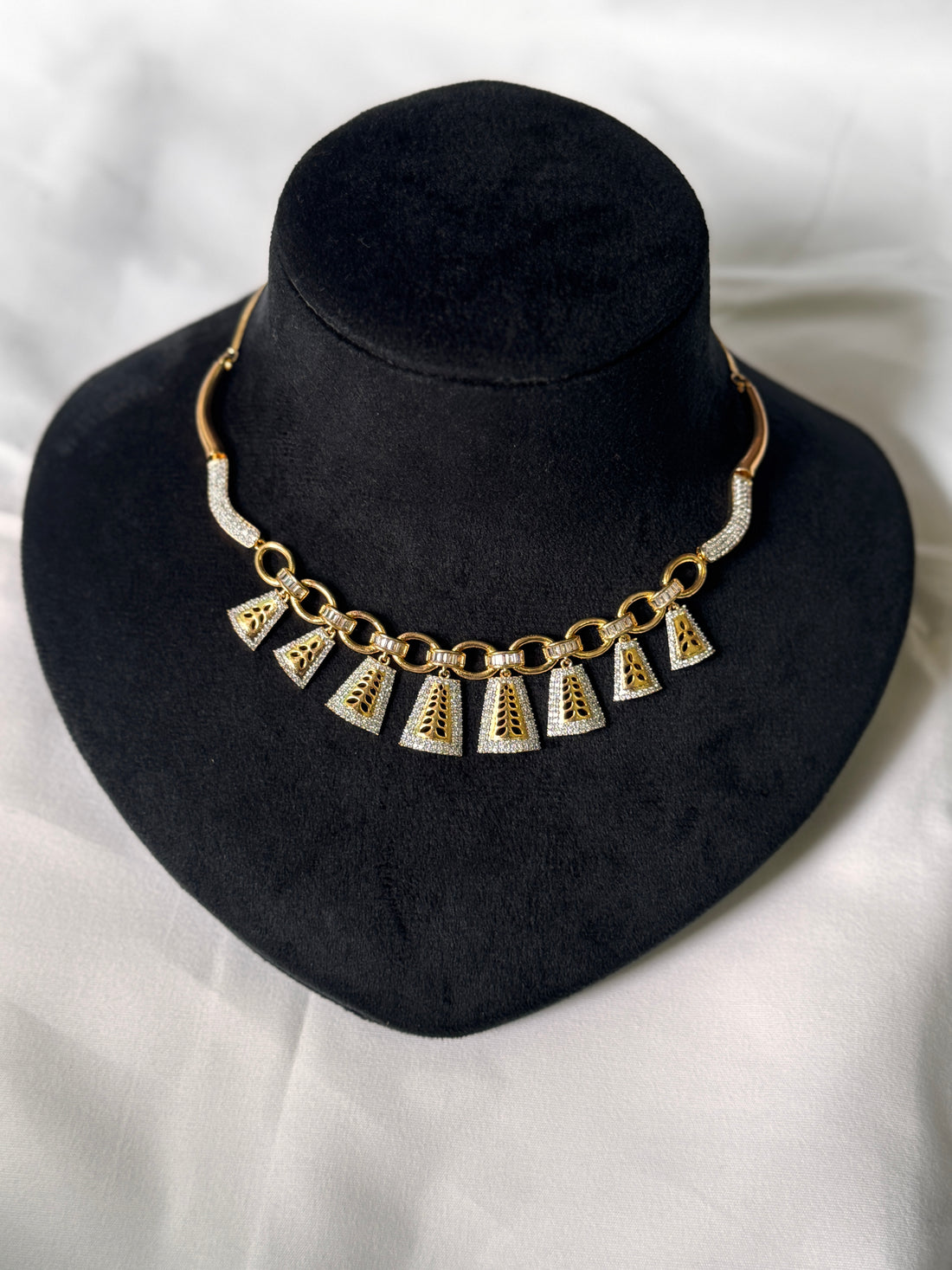 Nazakat Necklace Set