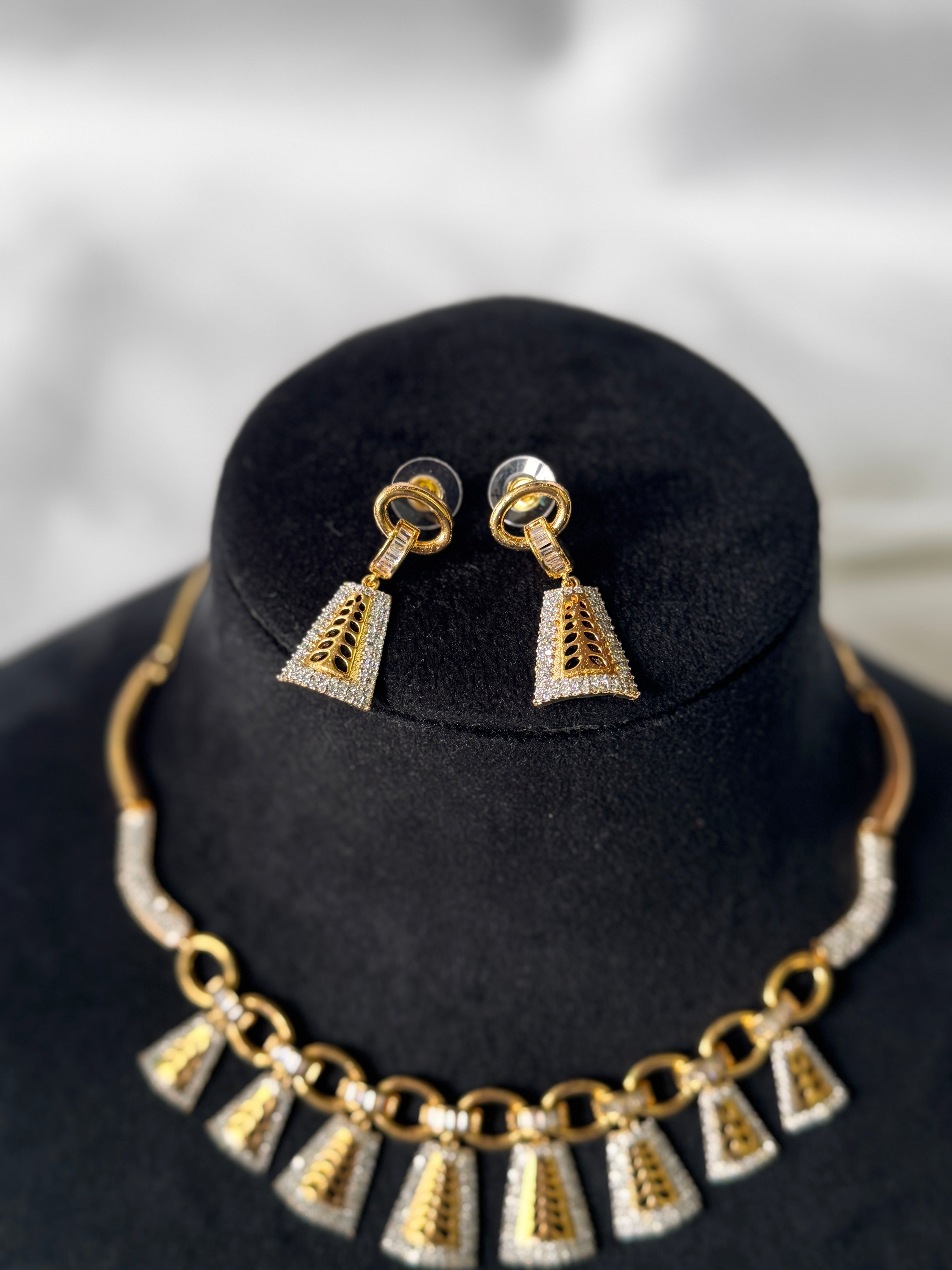 Nazakat Necklace Set