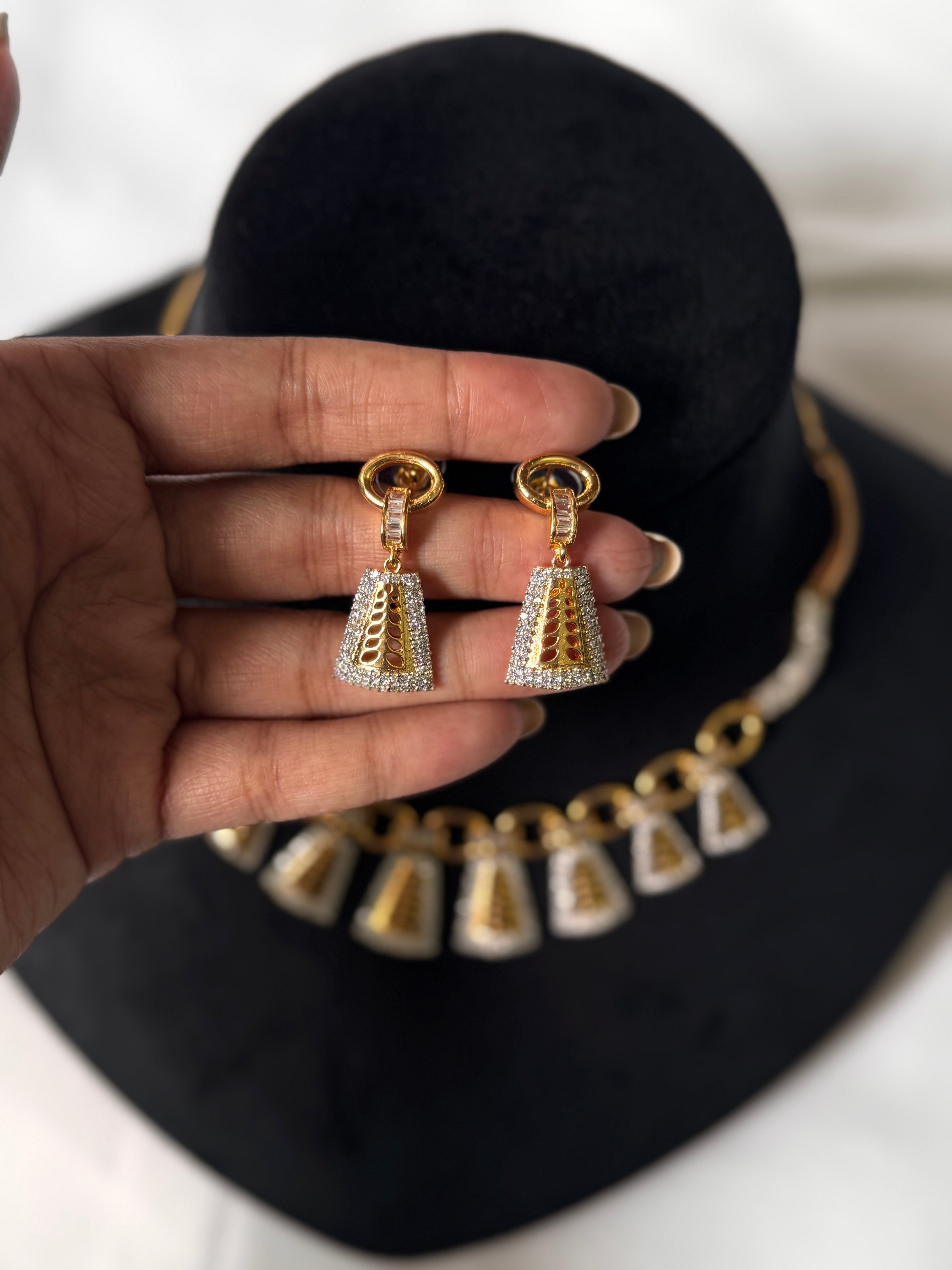 Nazakat Necklace Set