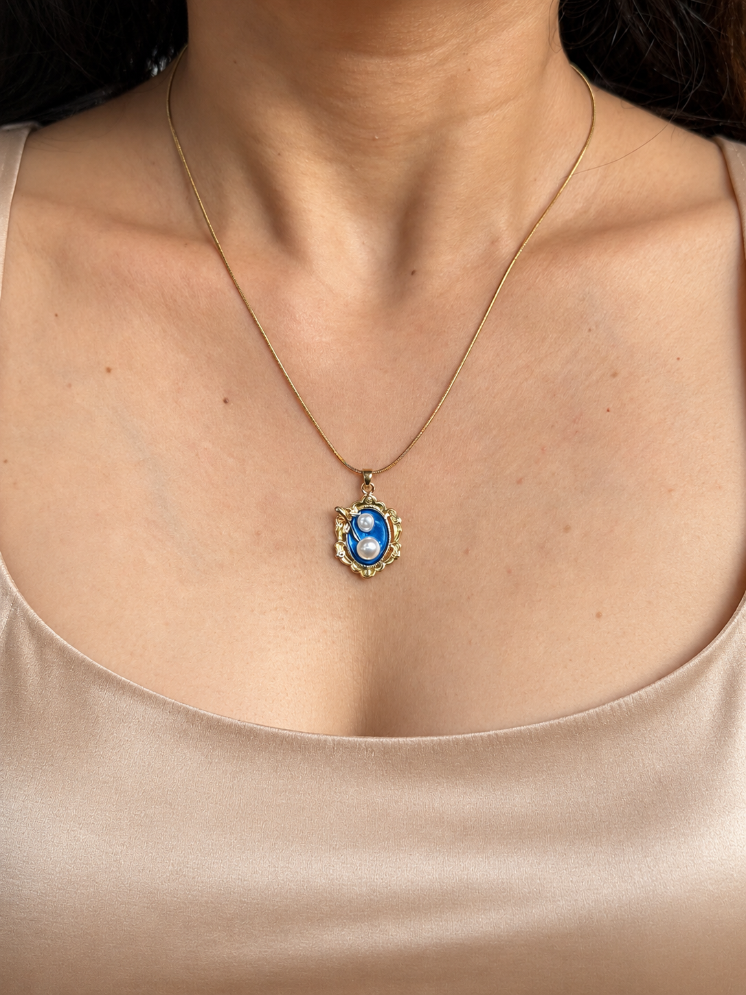 Frame Blue Pendant